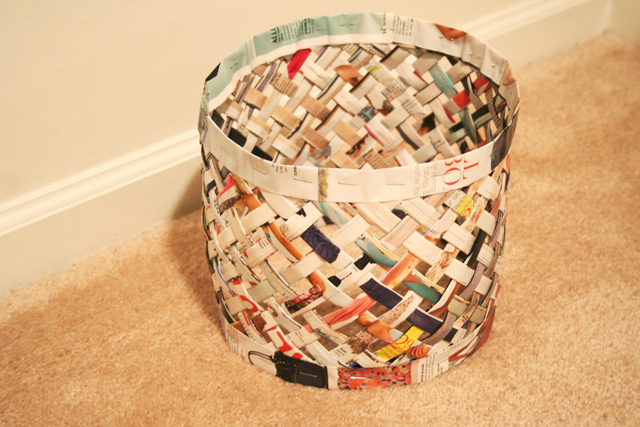 woven magazine trash can